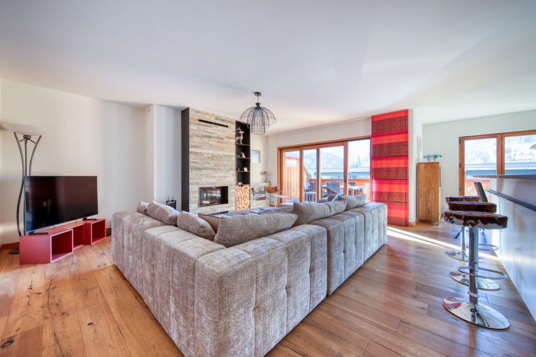 One week in Spacious Luxury Apartment in Swiss Mountains
